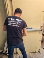 Locksmith Services LLC Assaf  Elgin